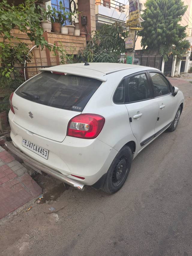 https://images10.gaadi.com/usedcar_image/4516946/original/fcfdbdb010be8894bf9f1c357a9e35fd.jpg?imwidth=6402