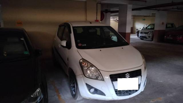 https://images10.gaadi.com/usedcar_image/4516953/original/processed_20c36f3f-8702-4e99-8d72-c11514416510.jpg?imwidth=6400