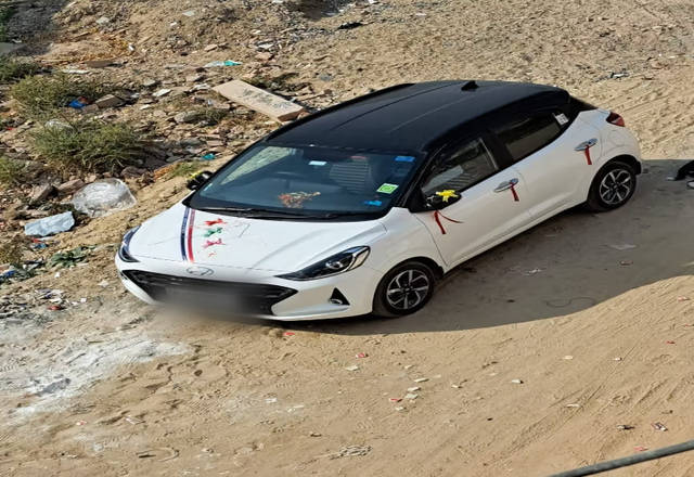 https://images10.gaadi.com/usedcar_image/4516958/original/2811454a-595e-44b0-a693-b22ff26d6cf5.?imwidth=6401