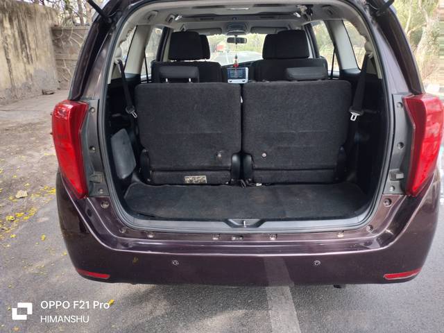 https://images10.gaadi.com/usedcar_image/4517005/original/77c6ee45c3807a1e678bb74db0b43d29.jpg?imwidth=6401