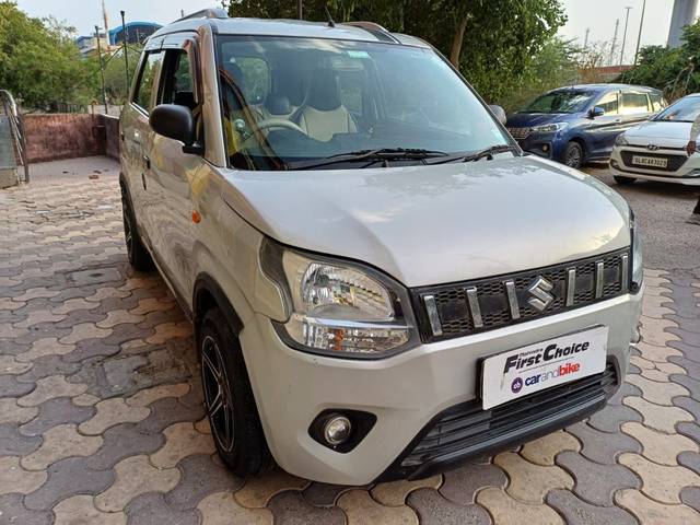 https://images10.gaadi.com/usedcar_image/4517024/original/d9c728161399e72956b3d45ef584b001.jpg?imwidth=6400