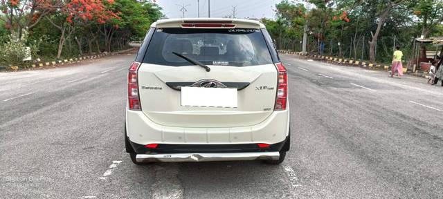https://images10.gaadi.com/usedcar_image/4517028/original/processed_9d542852f3357cd49dba2401385c5027.jpg?imwidth=6401