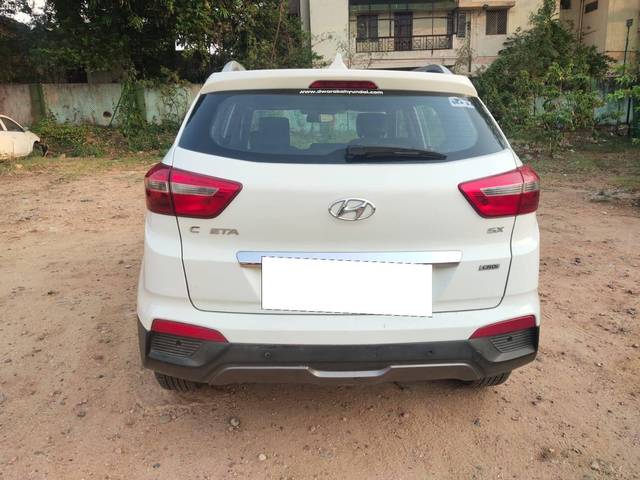 https://images10.gaadi.com/usedcar_image/4517032/original/processed_cfd6fcc89d2c02eade6b867036d24bf6.jpg?imwidth=6401