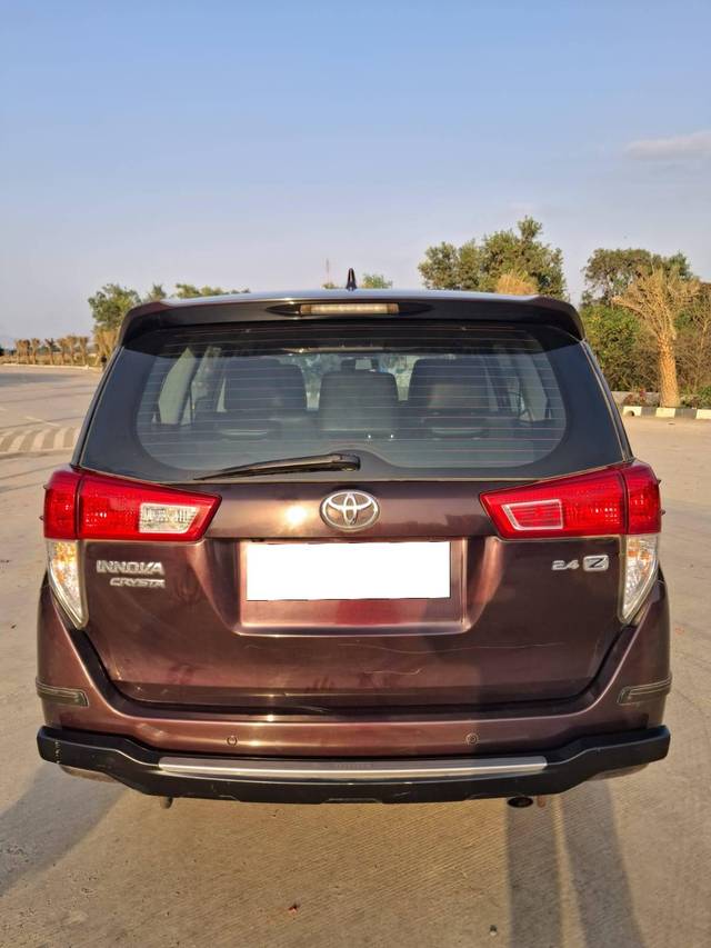 https://images10.gaadi.com/usedcar_image/4517039/original/processed_50404d2673d3cffd917a52b057fe3525.jpg?imwidth=6402