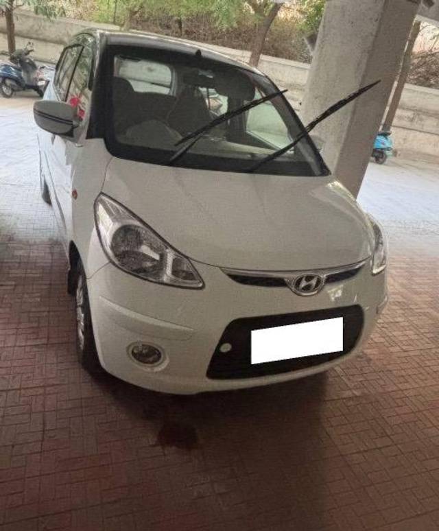 https://images10.gaadi.com/usedcar_image/4517108/original/processed_977ecc40-8df3-4f0e-8e6f-bdaeb8d6e604.jpeg?imwidth=6400