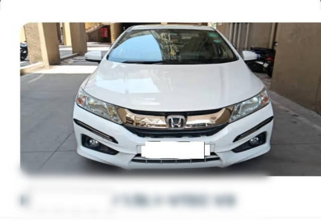 https://images10.gaadi.com/usedcar_image/4517122/original/71734ead-47cf-458f-b0f5-8acfe800cd65.?imwidth=6400