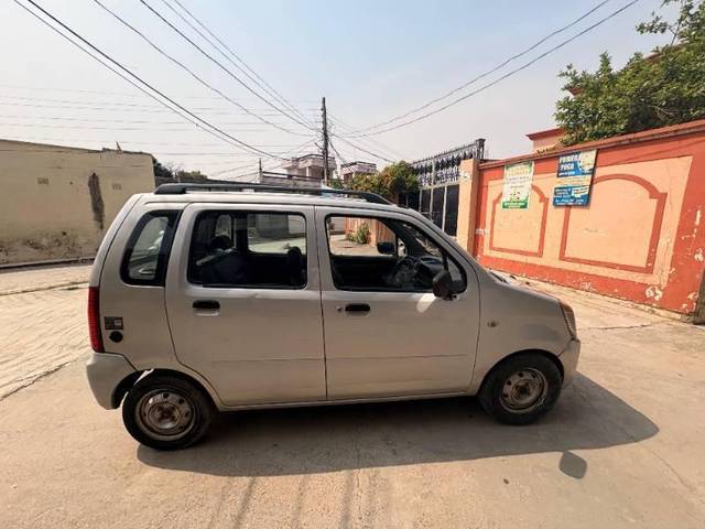 https://images10.gaadi.com/usedcar_image/4517126/original/processed_2772d0d8-57b5-4808-b6e6-b7f207eb7b83.jpeg?imwidth=6401