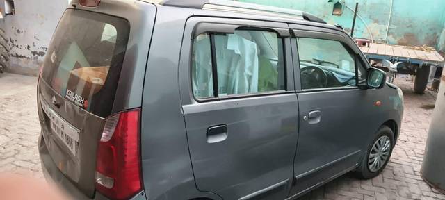 https://images10.gaadi.com/usedcar_image/4517146/original/processed_1dce38f1-fbc7-4fdb-8083-267cd7e88503.jpg?imwidth=6400