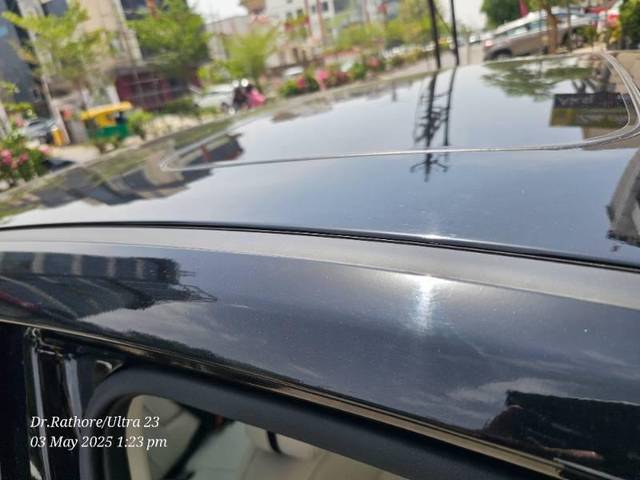 https://images10.gaadi.com/usedcar_image/4517180/original/processed_c6e2eeff-07d3-4058-b317-1d0910eefda2.jpg?imwidth=6402