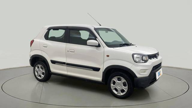 https://images10.gaadi.com/usedcar_image/4517185/original/98286ca1161a00996e393a49a71a3c63.jpg?imwidth=6400