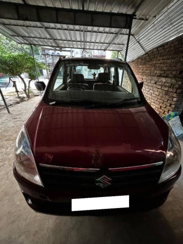 https://images10.gaadi.com/usedcar_image/4517190/original/processed_c5f2d7e5-cee6-4f17-99b7-9cbdc4670d17.jpeg?imwidth=6400