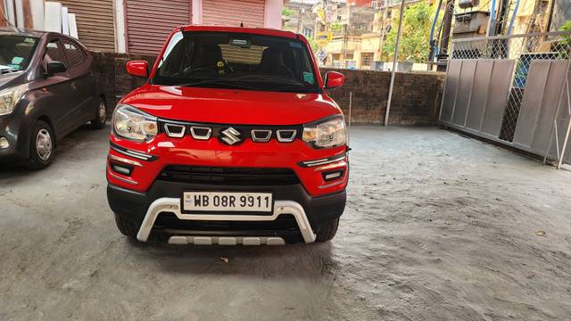 https://images10.gaadi.com/usedcar_image/4517196/original/390d2bcf5dda8f36cd78af96d5784215.jpg?imwidth=6400