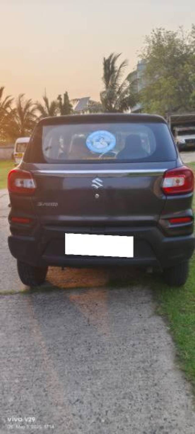 https://images10.gaadi.com/usedcar_image/4517201/original/processed_33eb3bc9-4da7-404a-8d3e-bf3ee95375c0.jpg?imwidth=6401