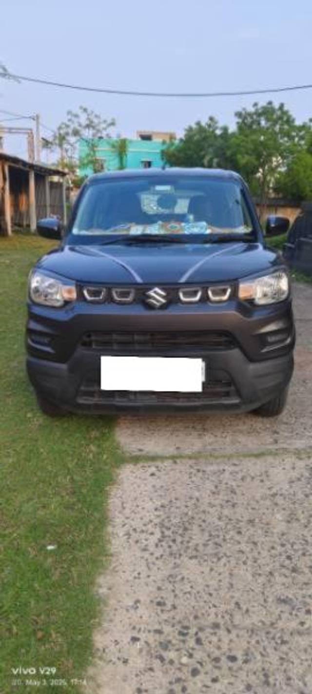 https://images10.gaadi.com/usedcar_image/4517201/original/processed_ba85843e-1271-41e3-8002-996530b8e690.jpg?imwidth=6402
