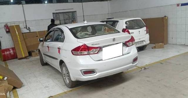https://images10.gaadi.com/usedcar_image/4517205/original/processed_7a8fef3b-db81-4c43-9785-2306ae2fb103.jpg?imwidth=6400
