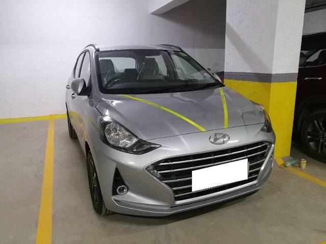 https://images10.gaadi.com/usedcar_image/4517264/original/processed_2361b4ea-0712-4588-9496-c56dc1dfd4de.jpg?imwidth=6400
