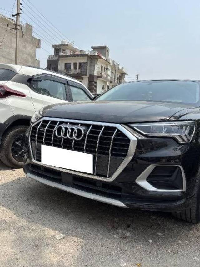 https://images10.gaadi.com/usedcar_image/4517267/original/processed_78a93eb3-0f67-44f2-8560-bb15a3dda0d3.jpeg?imwidth=6400