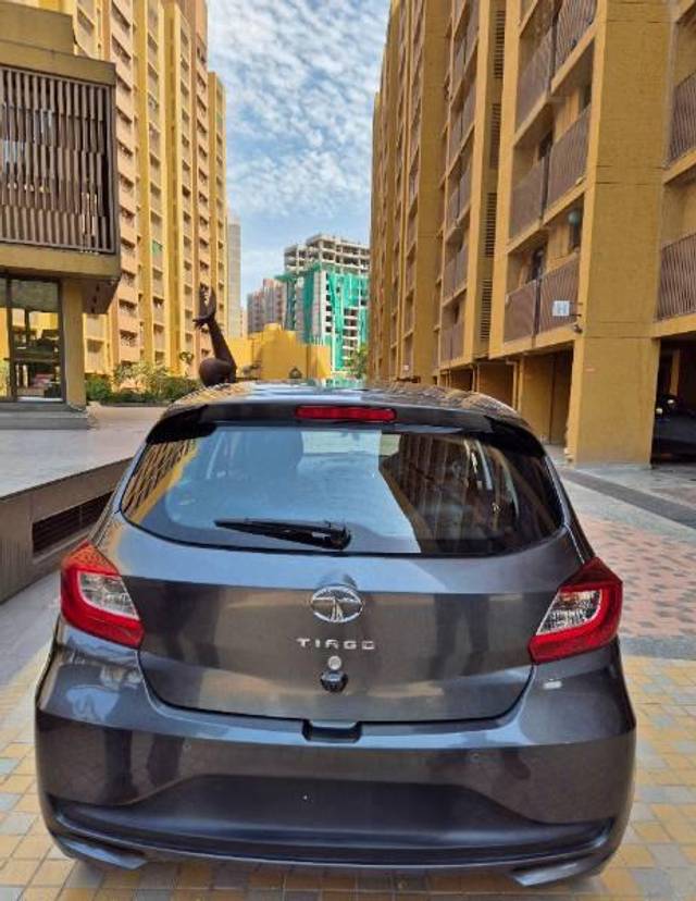 https://images10.gaadi.com/usedcar_image/4517269/original/processed_7e507814-69a6-4005-ae79-c85a9b3cffc6.jpg?imwidth=6401
