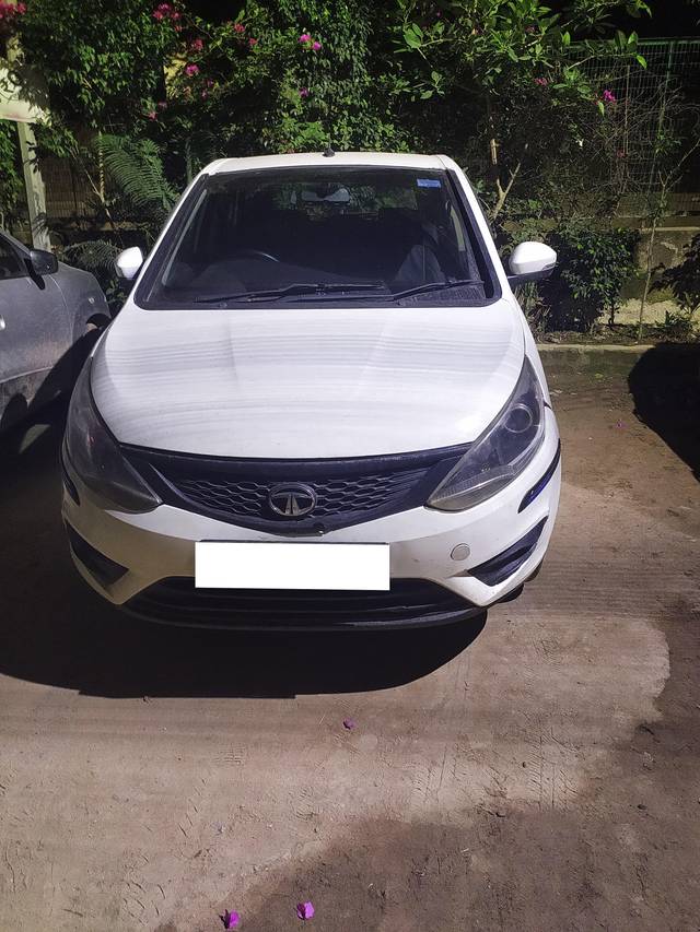https://images10.gaadi.com/usedcar_image/4517308/original/processed_3ba01136-55b1-4ad9-9527-0ba45236f042.jpg?imwidth=6401