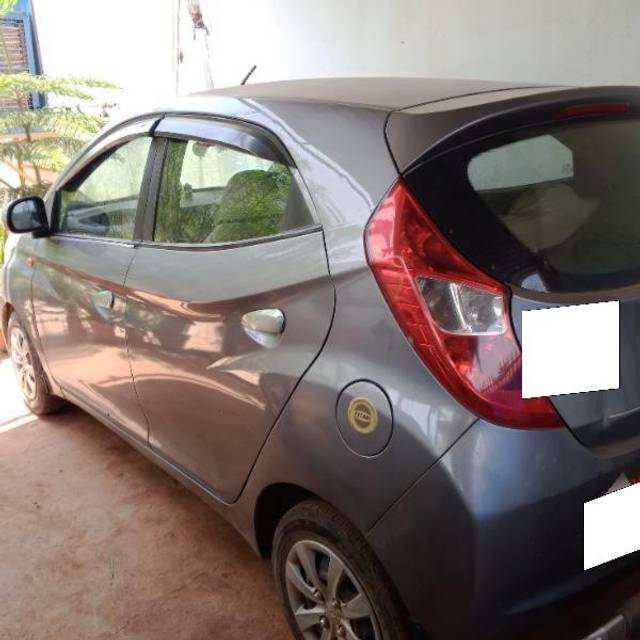 https://images10.gaadi.com/usedcar_image/4517331/original/processed_e0dcc418-4924-442b-9dd9-60bcdb30844c.jpg?imwidth=6401