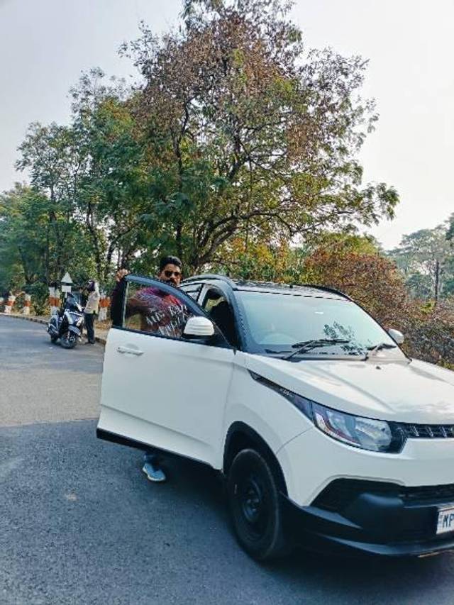 https://images10.gaadi.com/usedcar_image/4517340/original/processed_d164c080-d0e5-4ac2-b630-96a8693ce416.jpg?imwidth=6402