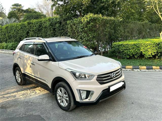 https://images10.gaadi.com/usedcar_image/4517349/original/b8a7a5533180e825f8a4eb38f2317aea.jpg?imwidth=6400