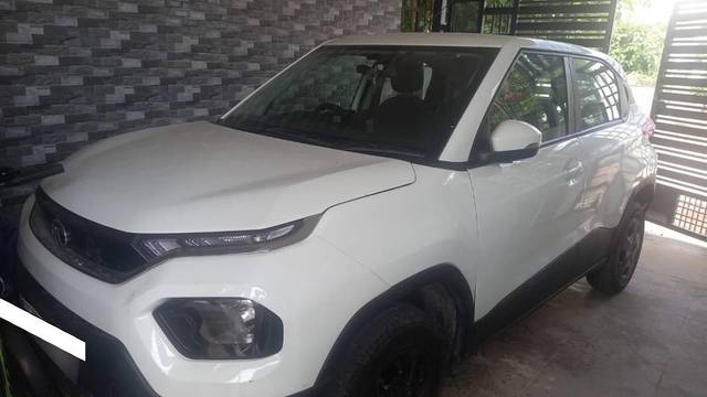 https://images10.gaadi.com/usedcar_image/4517355/original/processed_c03b321d-688a-4f5c-aad1-e94b7c9f27a0.jpeg?imwidth=6400