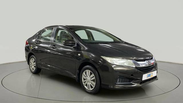 https://images10.gaadi.com/usedcar_image/4517374/original/e0f18190d3d0b58a6f9ac76816e1b048.jpg?imwidth=6400