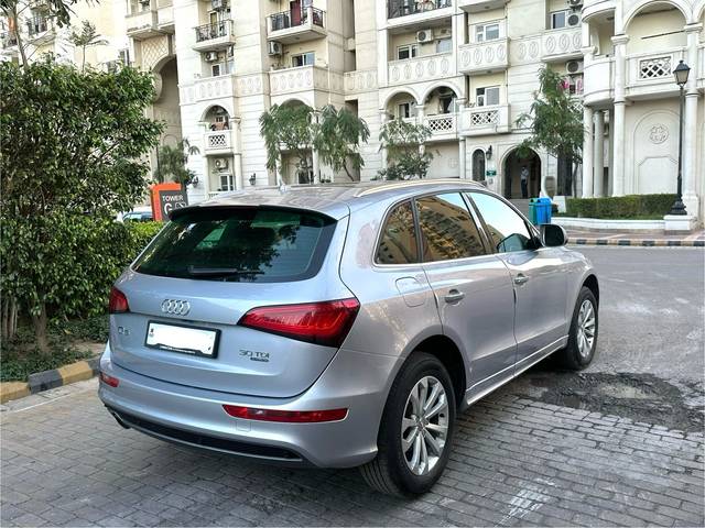 https://images10.gaadi.com/usedcar_image/4517388/original/176686a229dd5bbaaee03144c42ab3ca.jpg?imwidth=6401