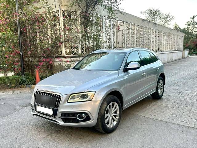 https://images10.gaadi.com/usedcar_image/4517388/original/processed_fc53dd859d2ee09bf0e4b695399b6fab.jpg?imwidth=6402