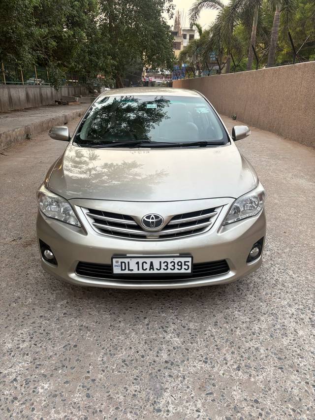 https://images10.gaadi.com/usedcar_image/4517405/original/297c91ec6743fca5efe81065012c4e4c.jpg?imwidth=6402