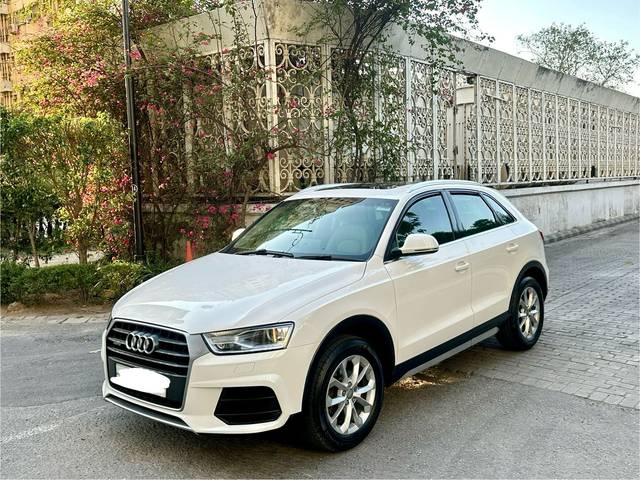 https://images10.gaadi.com/usedcar_image/4517412/original/7bd03f0a3ab69e34bf56c4c1fb612bf8.jpg?imwidth=6402