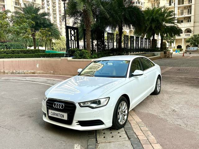https://images10.gaadi.com/usedcar_image/4517417/original/6a2cee23253e1e45079bf22b4e9cb7ba.jpg?imwidth=6401