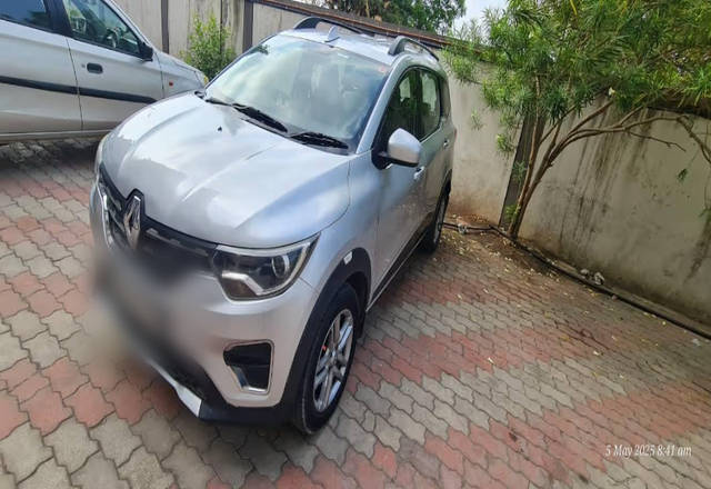 https://images10.gaadi.com/usedcar_image/4517441/original/5a345884-772a-4dc8-9e45-3cf1ead40d3a.?imwidth=6401