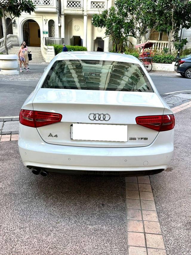 https://images10.gaadi.com/usedcar_image/4517451/original/processed_c407b418d846ab1b62b367ebc5d8349a.jpg?imwidth=6401