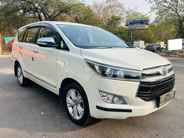 https://images10.gaadi.com/usedcar_image/4517457/original/processed_868b52a45bedeb1c935f5bfc41de62c2.jpg?imwidth=6400