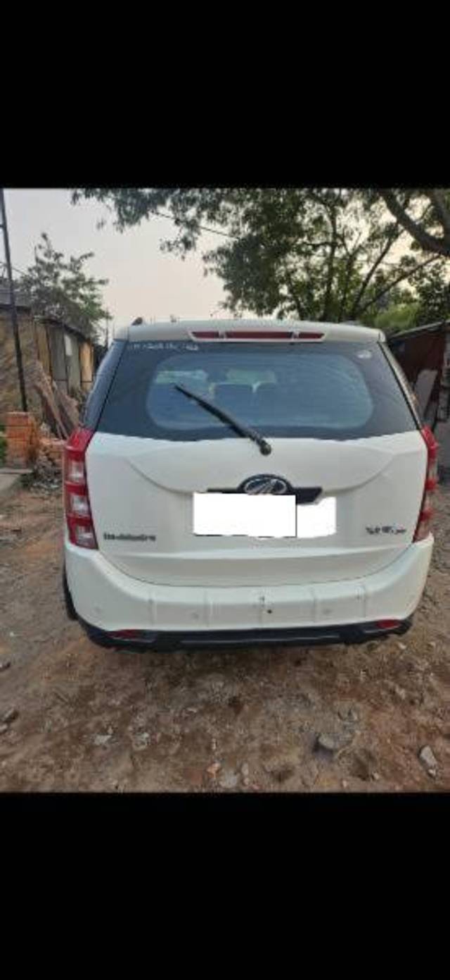 https://images10.gaadi.com/usedcar_image/4517460/original/processed_9865b9e4-a1e2-4469-9318-098acb0ec290.jpg?imwidth=6401
