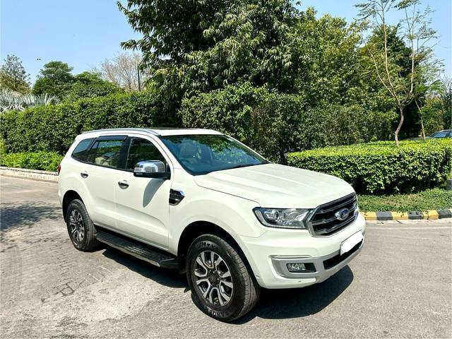 https://images10.gaadi.com/usedcar_image/4517464/original/99006f5124ca8bafafeed3e732f41c0f.jpg?imwidth=6401