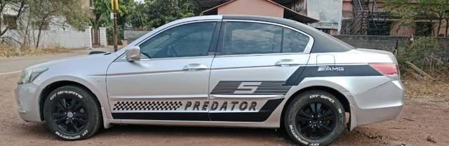 https://images10.gaadi.com/usedcar_image/4517468/original/processed_72bdbfaa-ffa3-4c7c-b3ce-9158a39b642a.jpg?imwidth=6402