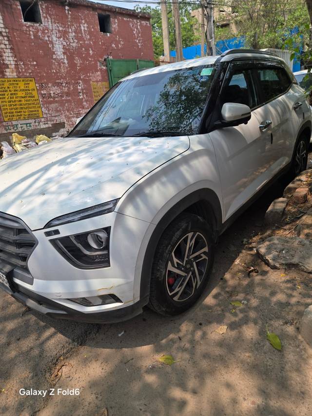 https://images10.gaadi.com/usedcar_image/4517483/original/68be1de2-7c13-45c6-b3ee-282e462ce205.jpg?imwidth=6401
