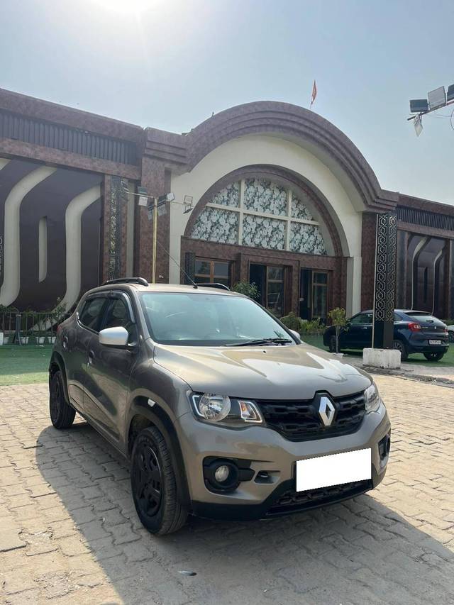 https://images10.gaadi.com/usedcar_image/4517511/original/processed_71095fa8d4675211b46ad7a34cf99aa4.jpg?imwidth=6400