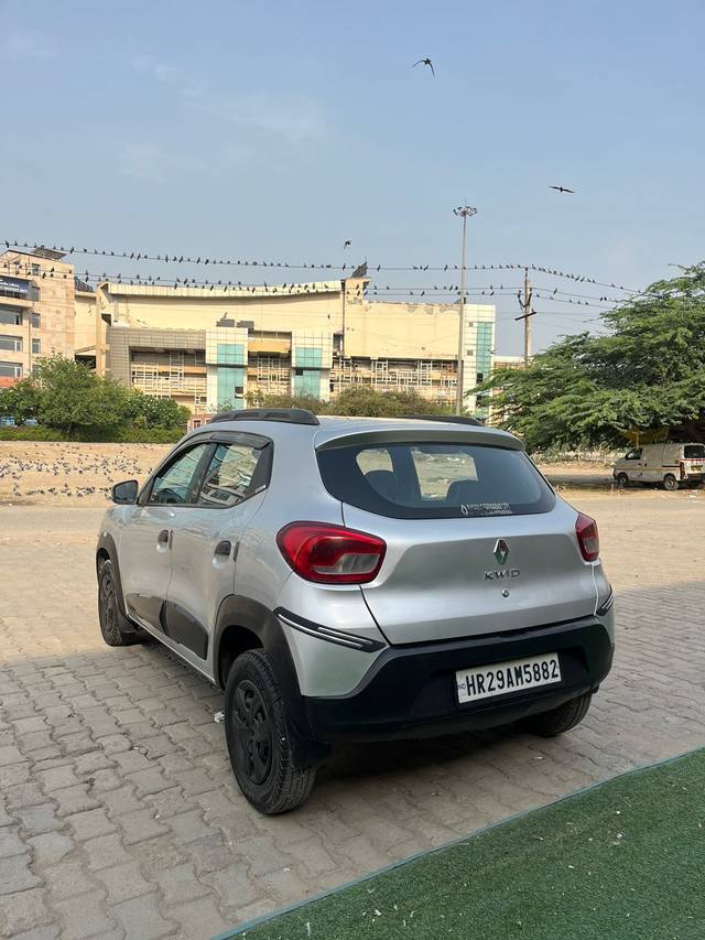 https://images10.gaadi.com/usedcar_image/4517512/original/8fe1d744516d8795625f41939d96eccc.jpg?imwidth=6402