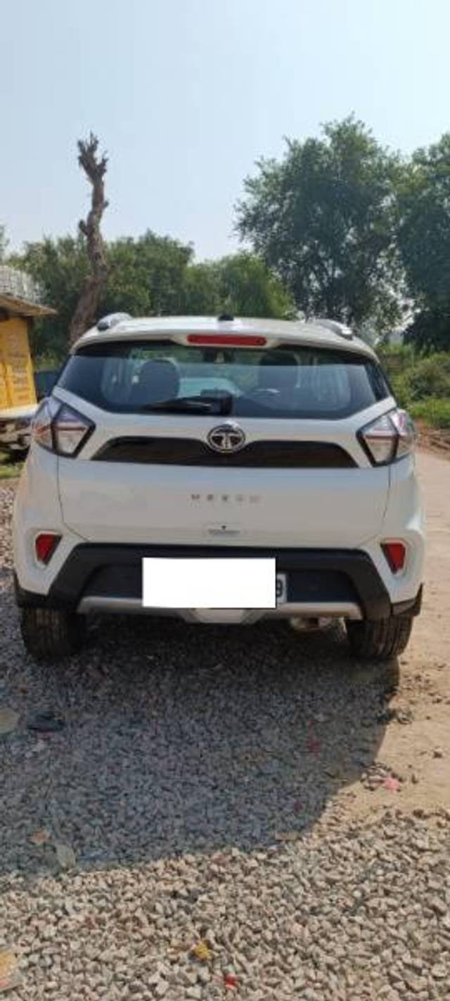 https://images10.gaadi.com/usedcar_image/4517593/original/processed_bfbfd3a0-fe49-4fcf-896d-4d549950c360.jpg?imwidth=6401