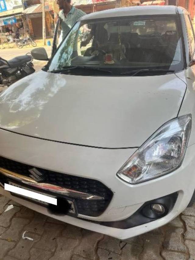 https://images10.gaadi.com/usedcar_image/4517596/original/processed_b24dfe4c-914d-4828-a83a-d5c89f989583.jpeg?imwidth=6400