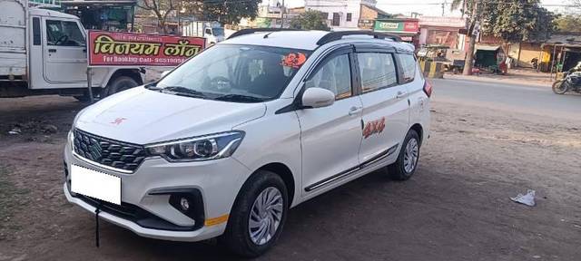 https://images10.gaadi.com/usedcar_image/4517601/original/processed_9daf052d-9887-484d-a81e-87338723c50a.jpg?imwidth=6402