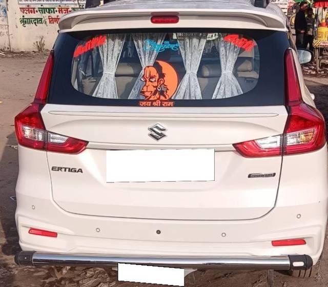 https://images10.gaadi.com/usedcar_image/4517601/original/processed_f9c21e36-1b4c-4e61-95b0-e3e024565320.jpg?imwidth=6401