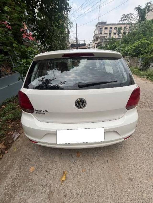https://images10.gaadi.com/usedcar_image/4517612/original/processed_c4425f6a-7942-42a2-a28f-722285aa5183.jpeg?imwidth=6402