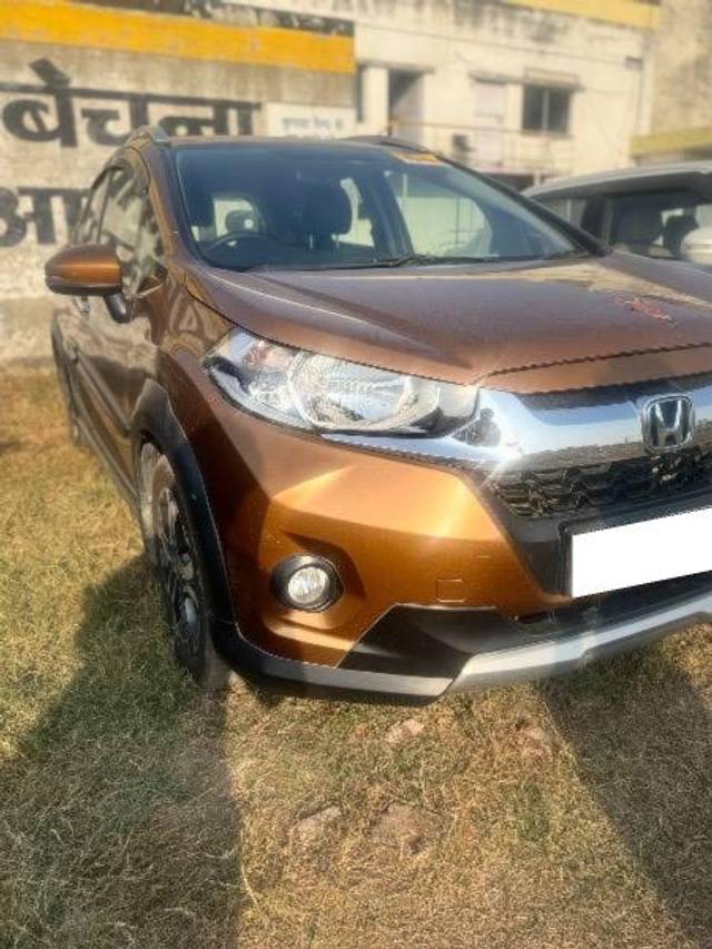 https://images10.gaadi.com/usedcar_image/4517641/original/processed_462475c9-ab2c-4c52-a124-095ae913efab.jpeg?imwidth=6401