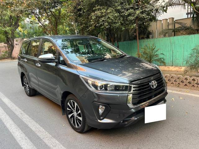 https://images10.gaadi.com/usedcar_image/4517656/original/processed_5a782625698bf75805c5b3f15550ac96.jpg?imwidth=6400