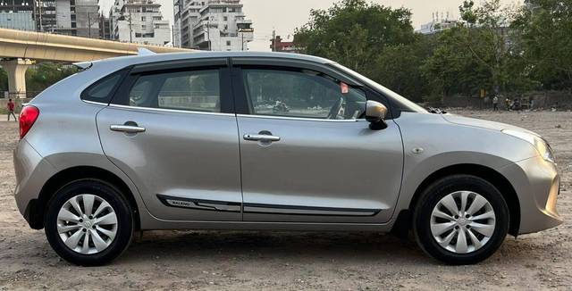 https://images10.gaadi.com/usedcar_image/4517658/original/processed_b4acd0c82c974659690264838022bb78.jpg?imwidth=6401